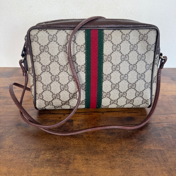Gucci Sherry Line Vintage Crossbody - Picture 2 of 9